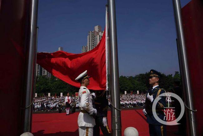 逃出上锁的现代房间3
